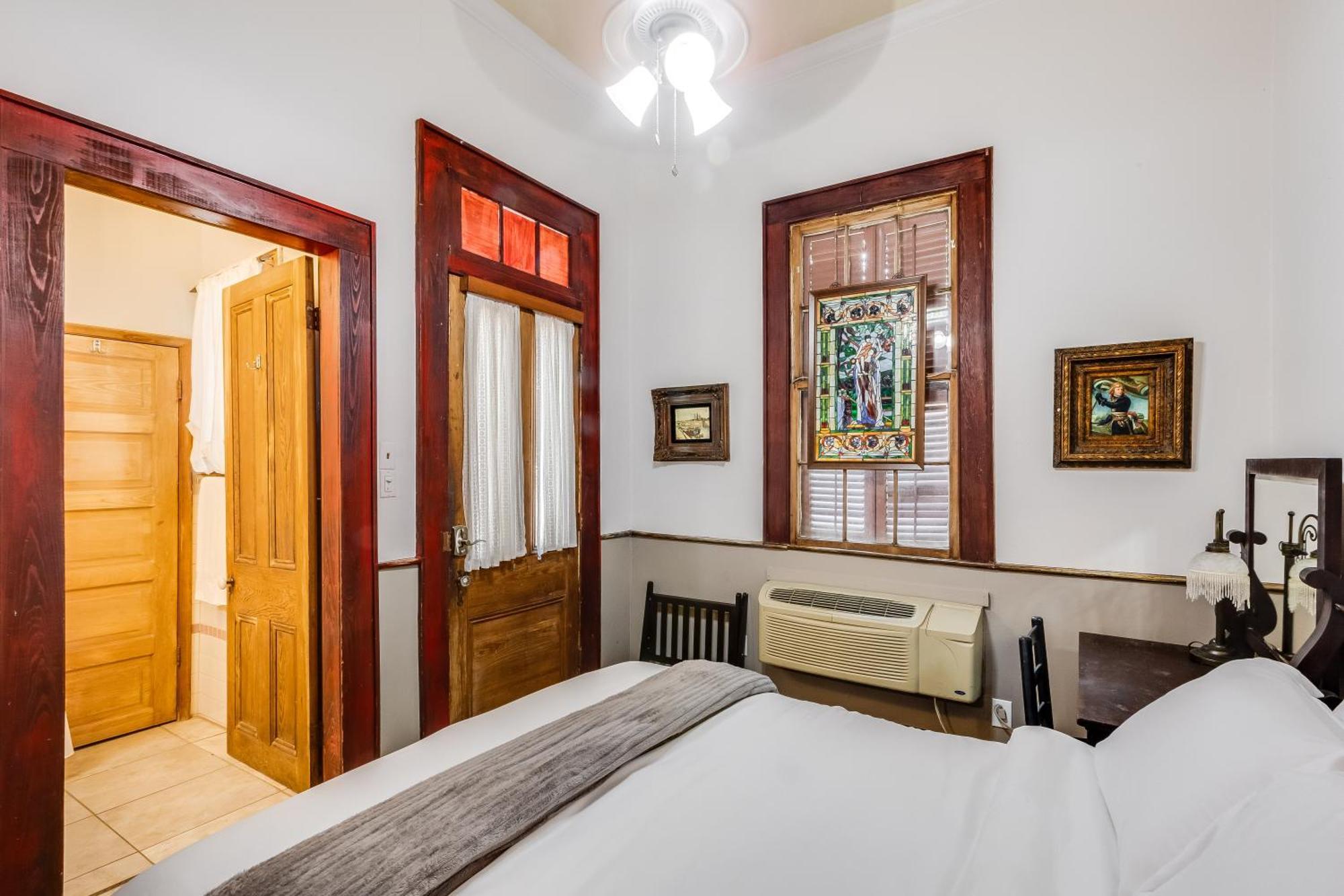 Royal Barracks Guest House 新奥尔良 外观 照片